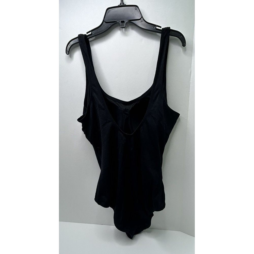 Taylor Marcs Sport‎ Women's One Piece Swimsuit Black Size 16 NWT